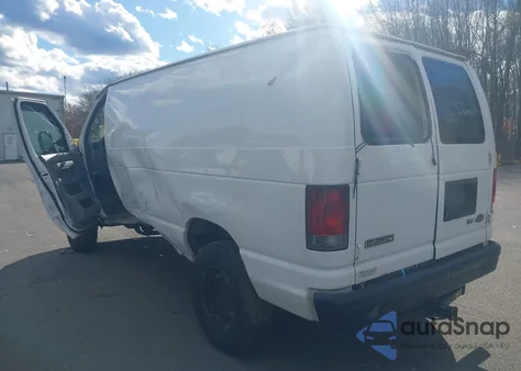 2009 Ford E-250 Commercial/Recreational z USA, uszkodzony, nr VIN 1FTNE24W99DA89770